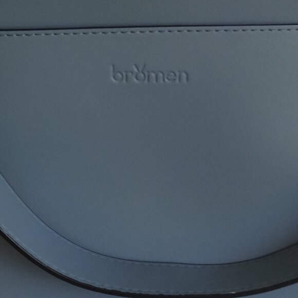 Bromen vegan  leather shoulder bag, blue ,snap closure, bottom feet studs ,NWOT - Picture 16 of 16